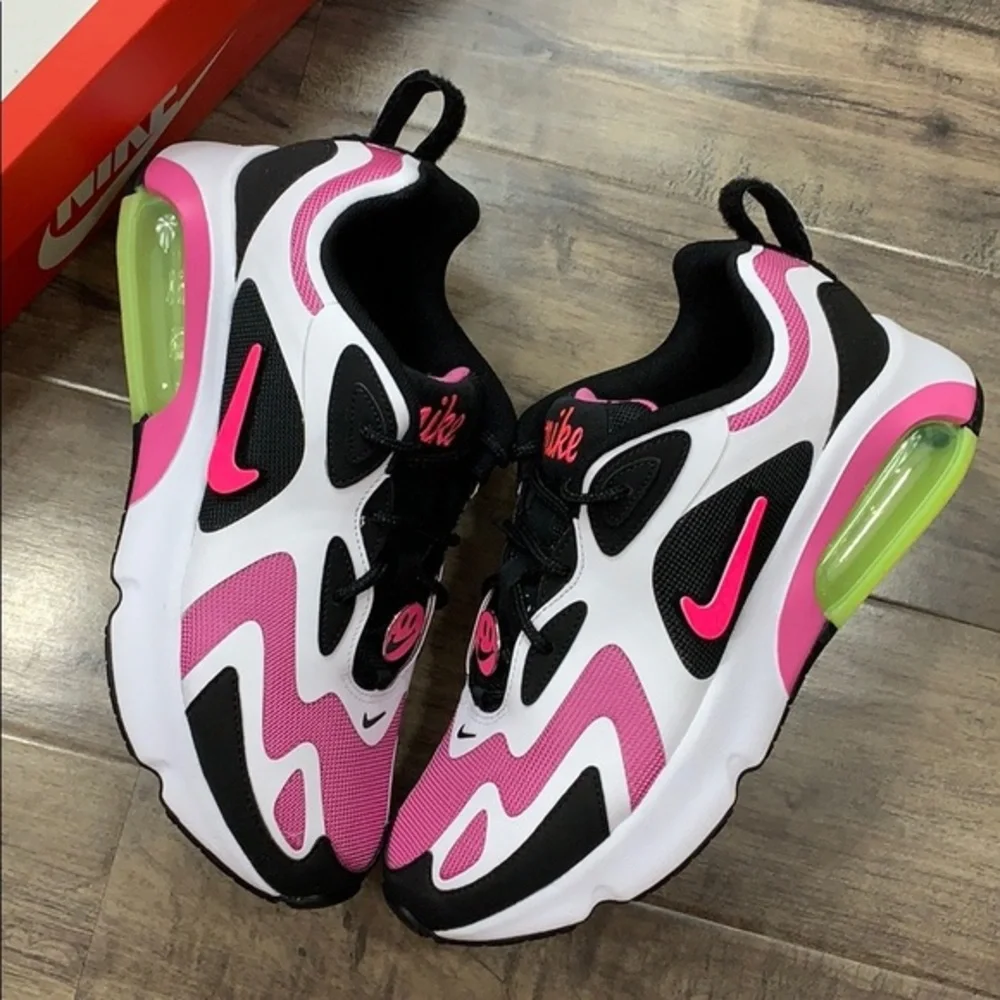 NIKE W AIR MAX 200 black/hyper pink - Picture 1 of 16